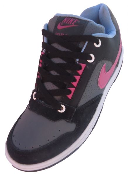 TênisNike SB Dunk Cano Baixo Preto Cinza e Rosa